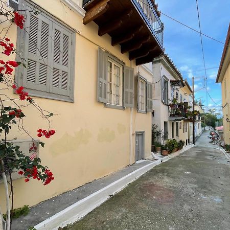 Flora In Nafplia Apartment นาฟปลิโอ ภายนอก รูปภาพ