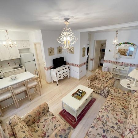 Flora In Nafplia Apartment นาฟปลิโอ ภายนอก รูปภาพ