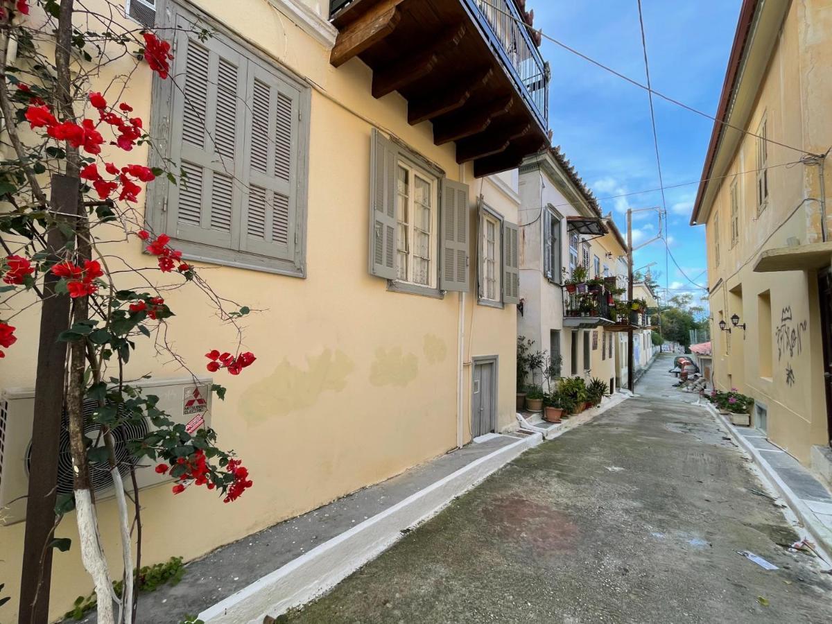 Flora In Nafplia Apartment นาฟปลิโอ ภายนอก รูปภาพ