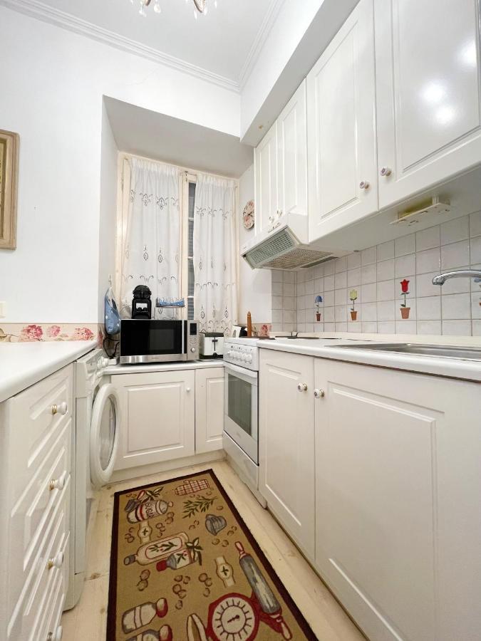 Flora In Nafplia Apartment นาฟปลิโอ ภายนอก รูปภาพ